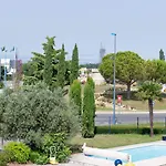 Lyon Saint-bonnet Mi-plaine מלון סן-בונה-דו-מור
