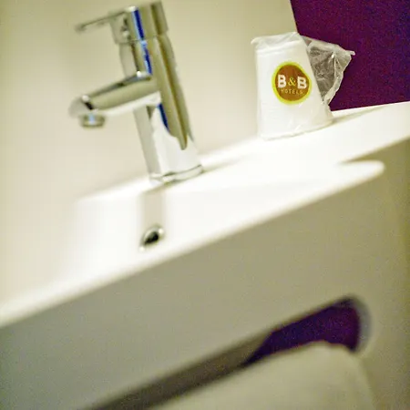 Lyon Saint-bonnet Mi-plaine ホテル 2*