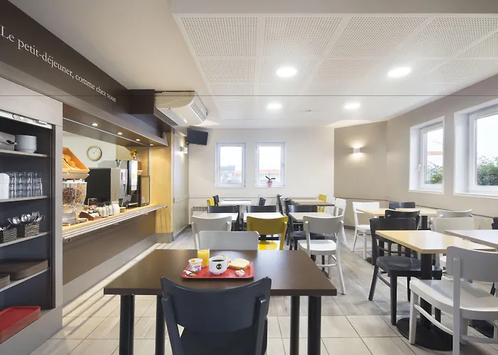 Lyon Saint-bonnet Mi-plaine Hotel 2*