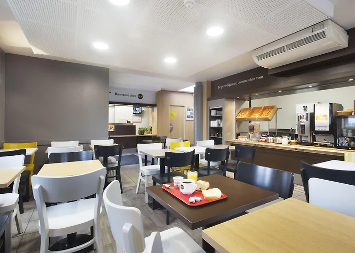 Lyon Saint-bonnet Mi-plaine Hotel 2*